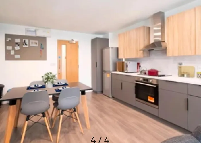 Canvas The Malthouse Bristol